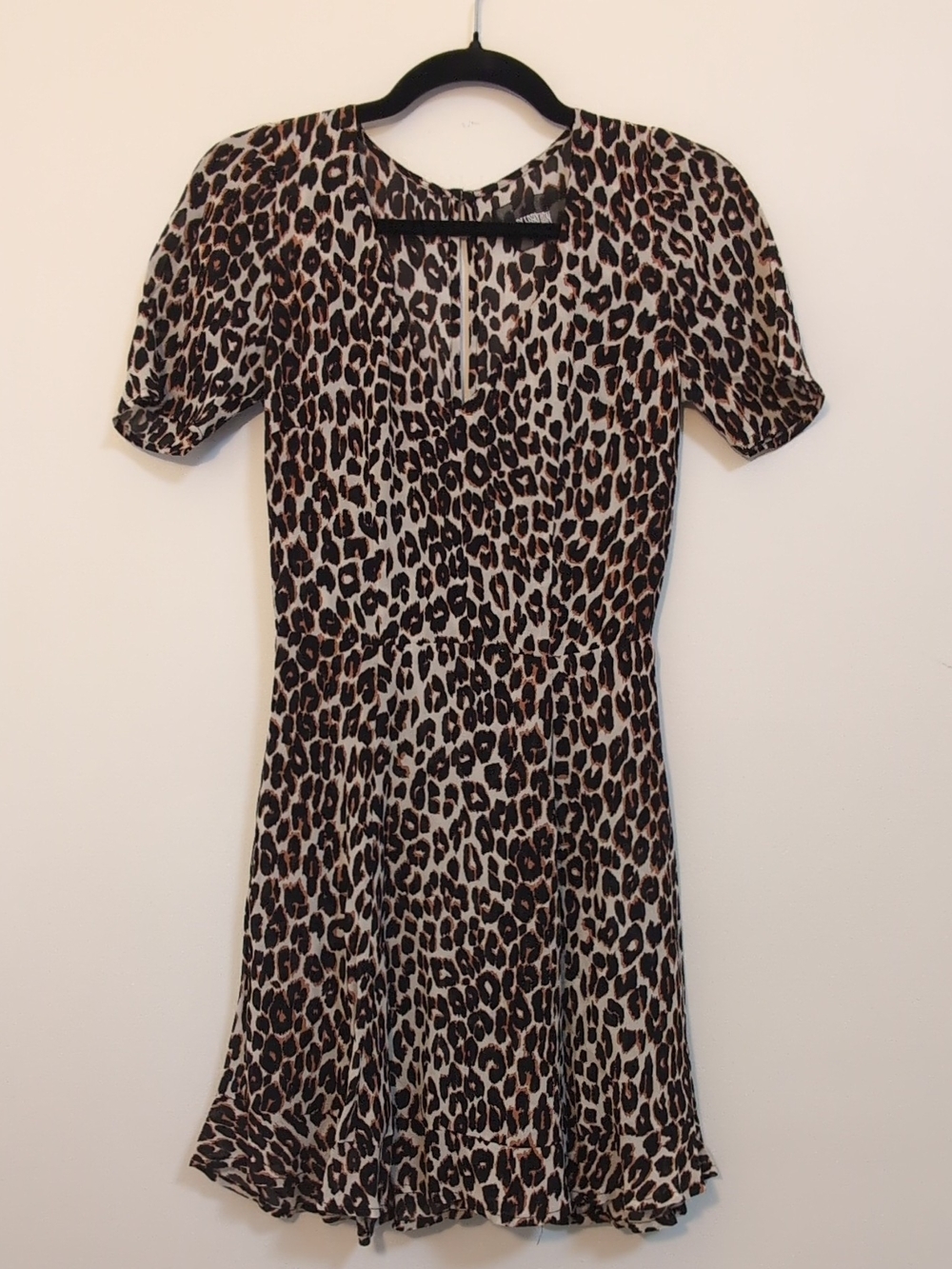 Reformation Leopard Print V-Neck Ruffle Mini Dress Short Sleeve Viscose